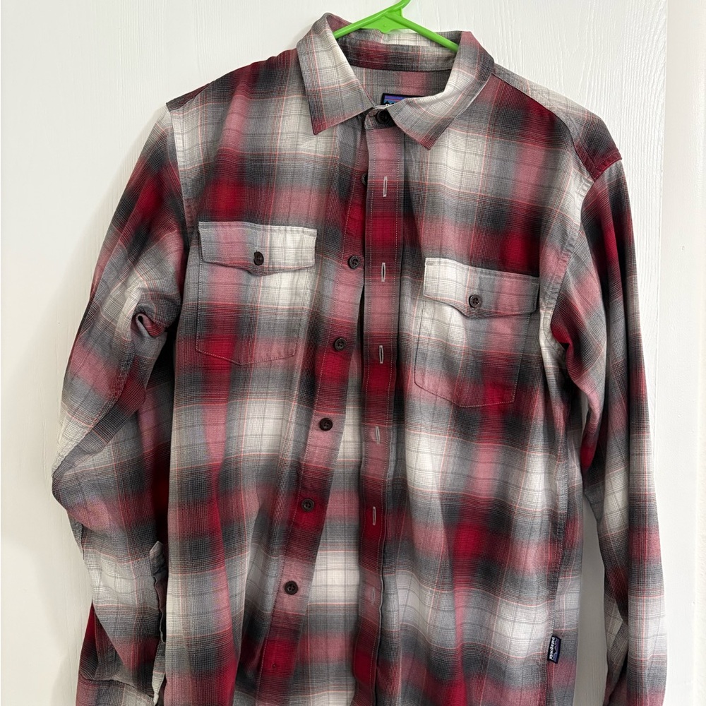 Patagonia Red Plaid Casual Button Down Shirt